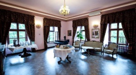 Konferencja w klimacie SPA Praca, BIZNES - Konferencje, kongresy, team building, eventy i szkolenia to dziś nieodłączne elementy prowadzenia biznesu i budowania partnerskich relacji na zewnątrz i wewnątrz firmy. Czy jednak nudne szkolenie i „dobra” zabawa są wystarczające, aby takie relacje zbudować?