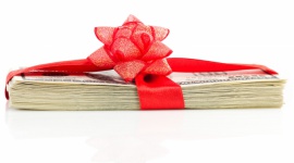 Co trzeci pracownik oczekuje premii świątecznej Praca, BIZNES - Dokładnie 74 proc. uczestników badania, przeprowadzonego przez serwis rekrutacyjny MonsterPolska.pl, wskazało, że w okresie świątecznym spodziewa się dodatkowych bonusów od pracodawcy, w tym jedna trzecia pracowników oczekuje premii świątecznej.