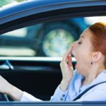 Polscy pracownicy krótko śpią. Co ich trapi? Nie to, co Finów – raport