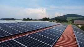 Ekonomiczne korzyści z fotowoltaiki. Jak zainwestować w ekologiczną energię?