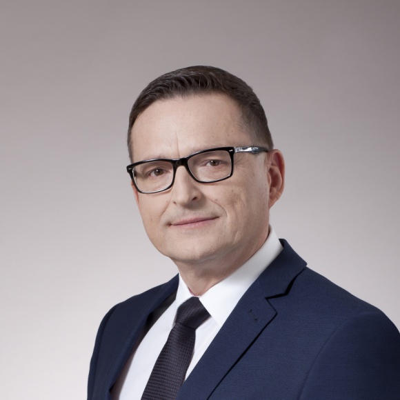 Zwolnienie z podatku PIT może przekonać młodych do PPK Praca, BIZNES - Autorem komentarza jest Robert Juszczak, Regionalny Dyrektor ds. Wdrażania i Rozwoju Planów Emerytalnych w Esaliens TFI
