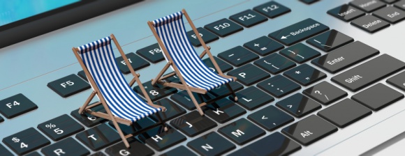 Czy wakacje to dobry moment na poszukiwanie pracy? Praca, BIZNES - Wakacje to często okres sprzyjający pojawianiu się nowych pomysłów i zwiększonej motywacji, aby je realizować. Czy może być to także odpowiedni moment na poszukiwanie pracy? Jakie możliwości dają w tym okresie pracodawcy?