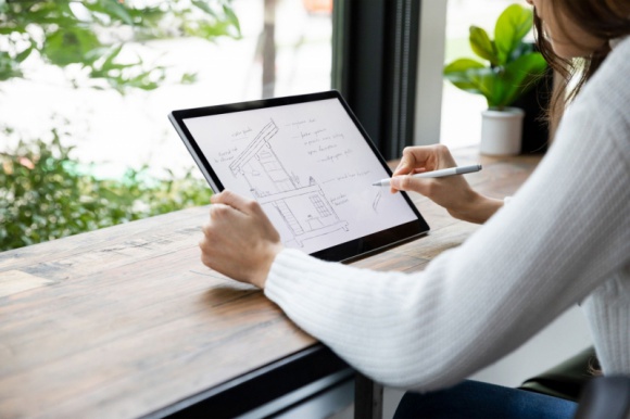 Zarządzanie zdalnym zespołem rozproszonym Praca, BIZNES - Jeszcze u ubiegłym roku praca zdalna traktowana była jako dodatek motywacyjny, który wydzielany był ostrożnie przez pracodawców.