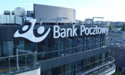 Klienci Banku Pocztowego mogą wpłacać gotówkę w 1000 urządzeń Planet Cash